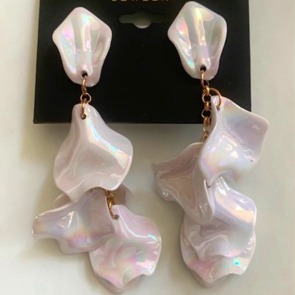 Pearl-like Earrings by Noir Jewelry